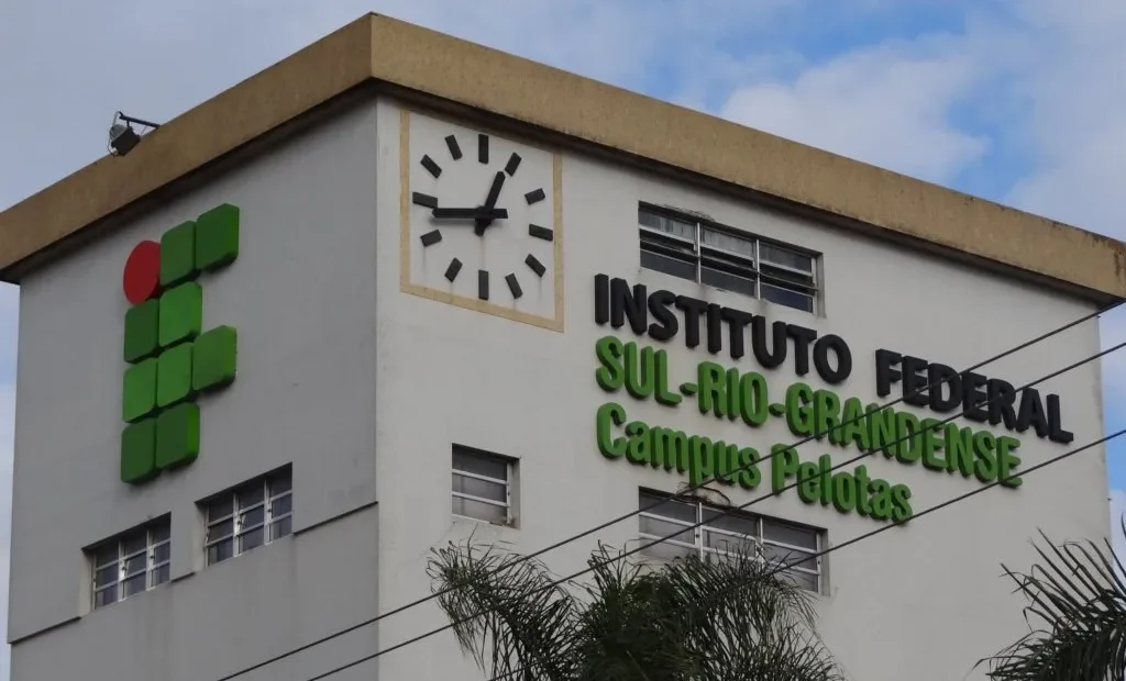 Processo Seletivo IFSul 2026: Vaga para Professor de Educação Física