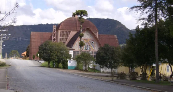 Urubici (SC): Concurso Médico com Salário de R$ 20,7 mil