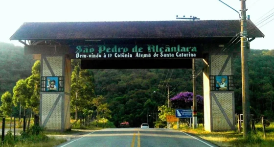 São Pedro de Alcântara (SC) abre edital para professores