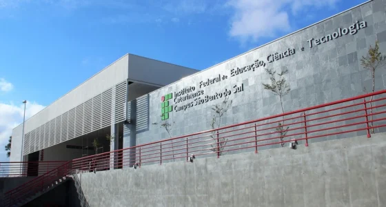 IFC São Bento do Sul: Vaga para Professor de Matemática com Salário até R$ 8.3 mil