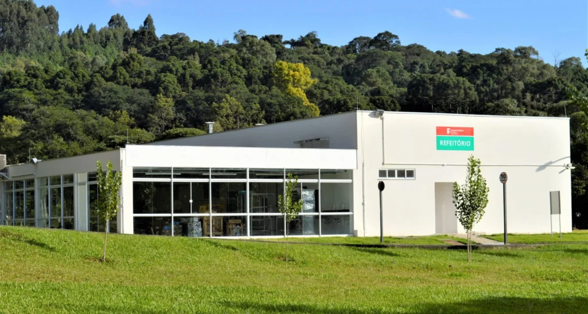 IFC Videira (SC) abre seleção para Professor Substituto de Agronomia
