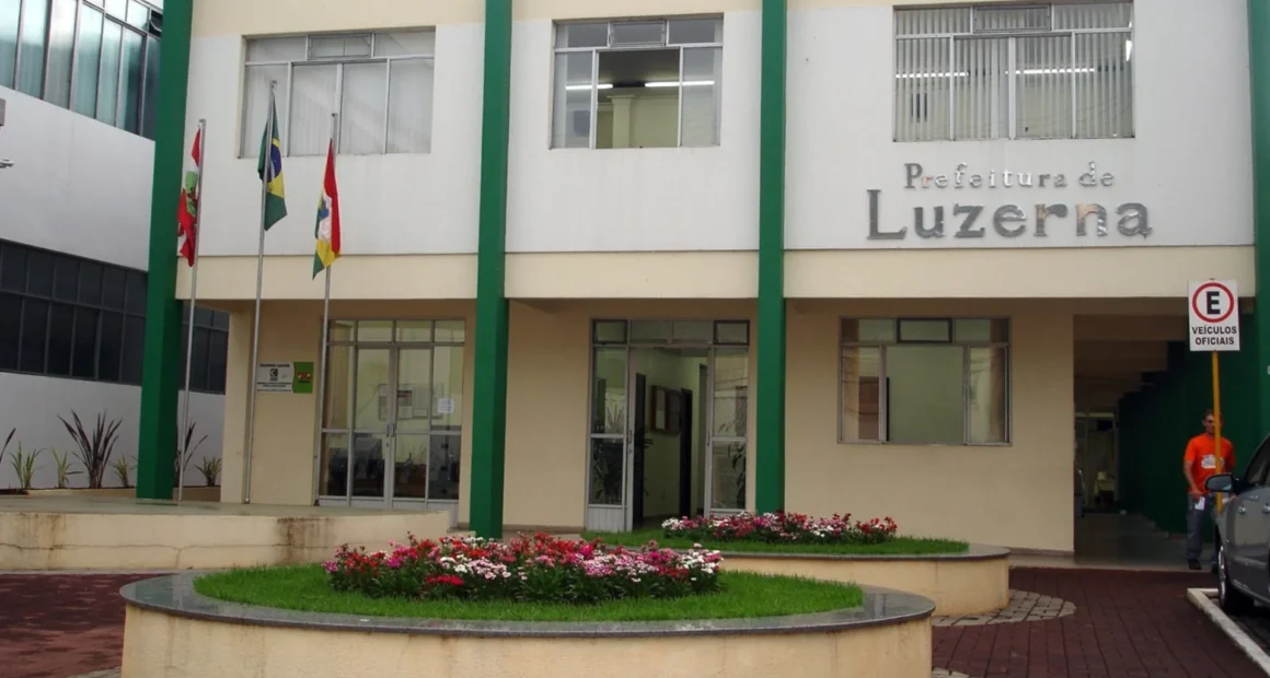 Concurso Luzerna (SC) 2026: Edital abre cadastro reserva com salários de até R$ 14 mil