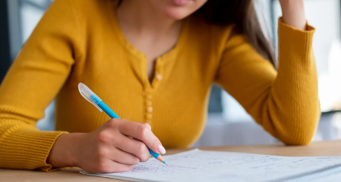 FAHECE: Concurso Técnico de Enfermagem em SC com Salário R$ 3.373