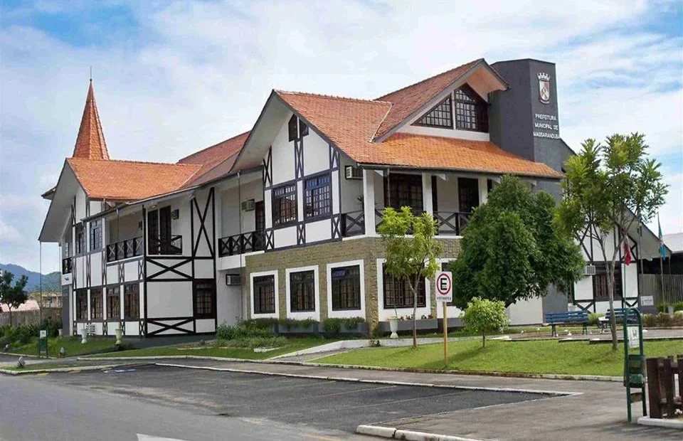 Concurso Massaranduba (SC) 2026: Professores com salários de até R$ 5,3 mil