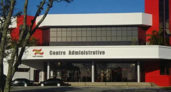 Concurso SEFAZ SC: Auditor com R$ 25 mil é sua chance