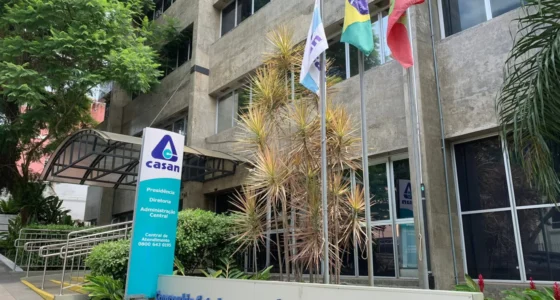 CASAN (SC): Concurso com 10 vagas e salários de até R$ 12,6 mil CASAN (SC): Concurso com 10 vagas e salários de até R$ 12,6 mil