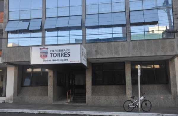 Torres (RS) lança processo seletivo com salários de até R$ 7,8 mil