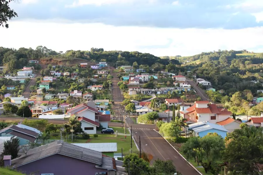 Câmara de Descanso (SC) lança concurso com 3 vagas