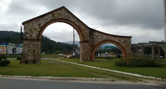 Urussanga (SC): Processo Seletivo com Salários de até R$ 23,9 Mil