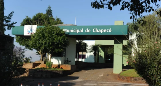 Concurso Chapecó (SC): Professores com salários de até R$ 7,9 mil