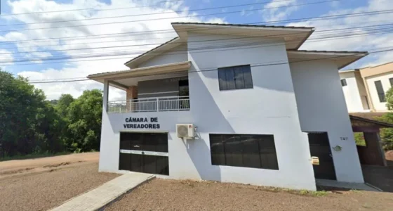 Concurso Santiago do Sul (SC): Vaga para Auxiliar Administrativo